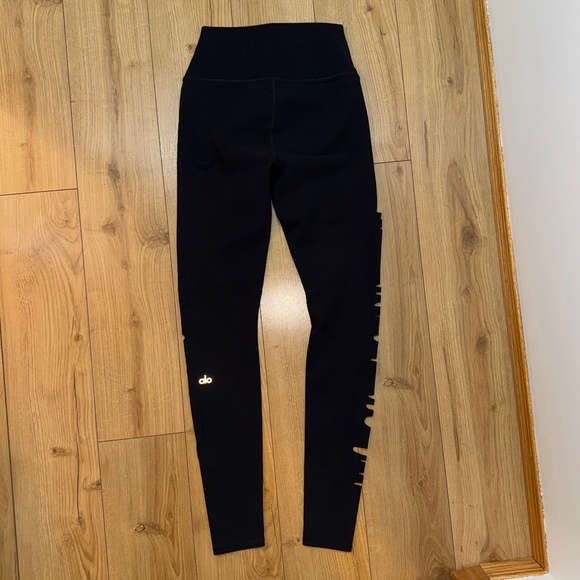 ALO - High Waist Extreme Ripped Warrior Leggings - BNWOT - Picture 10 of 10